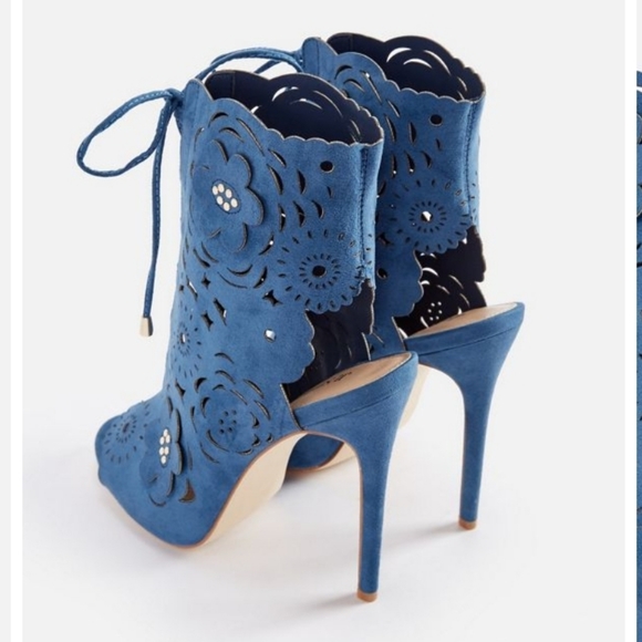 Heeled lace up bootie with open toe and eyelet cut out details - Picture 3 of 7